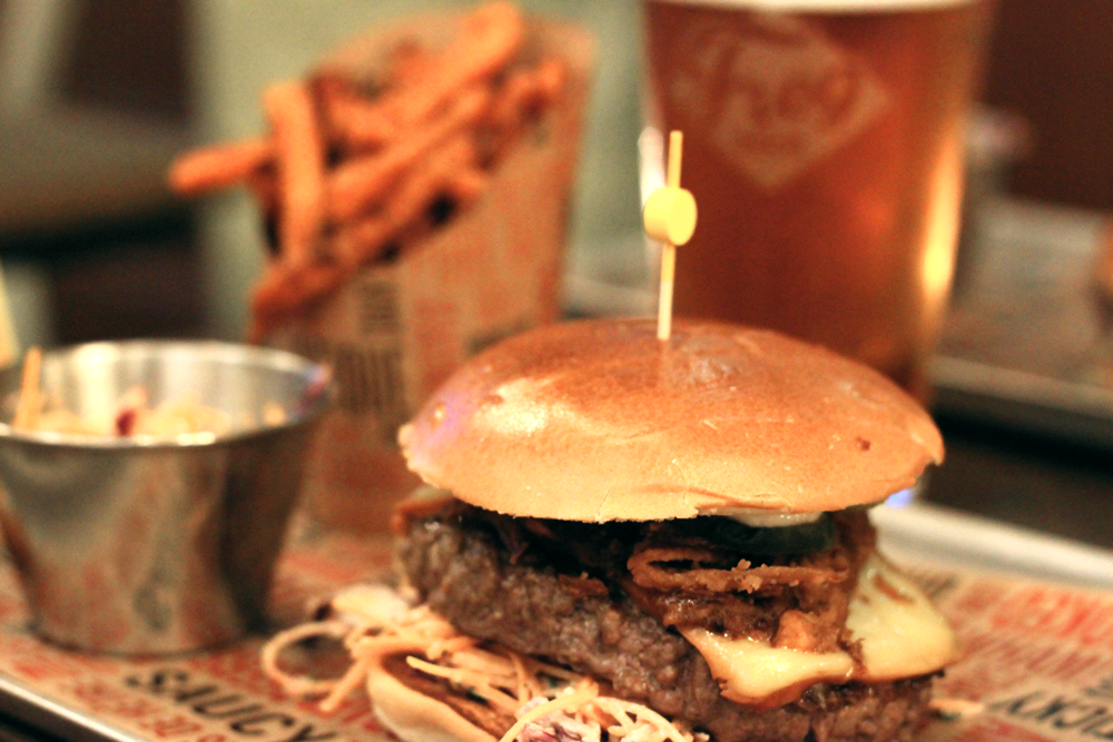 bière et mets burger pearl pale ale frogbeer ohreally